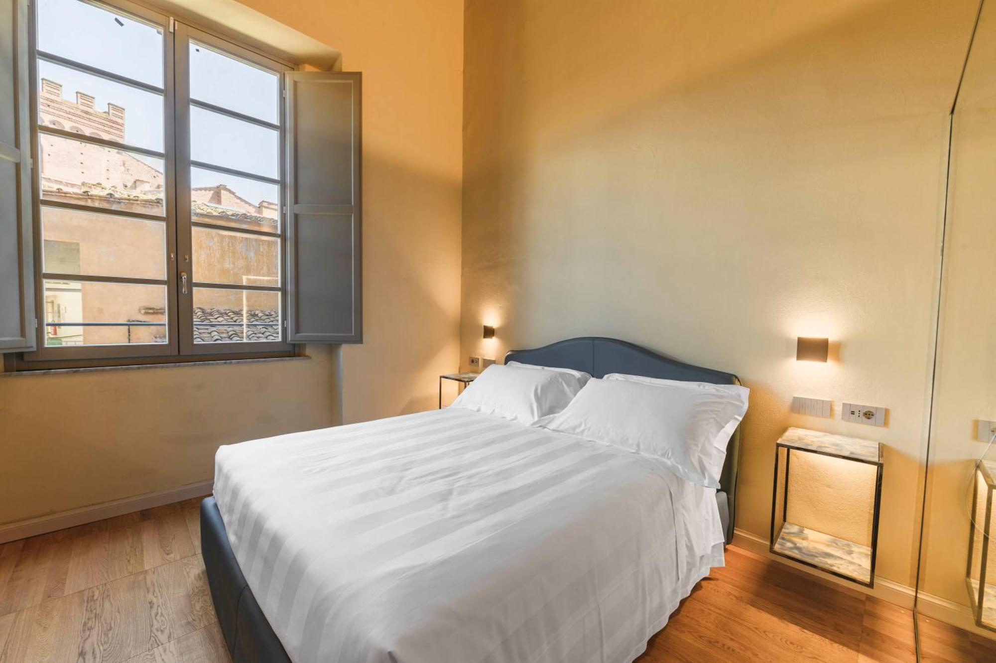 Palazzo Patrizi Suites & Spa シエーナ エクステリア 写真